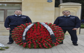 “Azpetrol” company visited the grave of the Great Leader Heydar Aliyev.